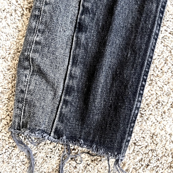 Size 0/25 Abercrombie Faded Black Mom High Rise Jeans - Picture 2 of 7